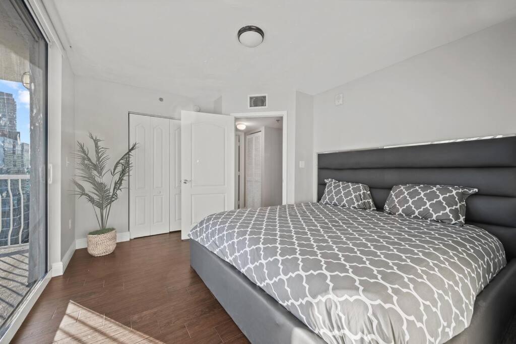 Apartamento Ocean View 35Th Floor, In The Heart Of Miami Exterior foto